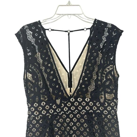Free People Dress Size 10 Black Lace One Million Lovers Mini V Neck Sleeveless - Picture 4 of 9